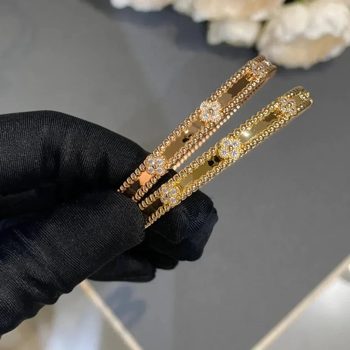 [moco jewelrys] Kleeblatt-Armband mit 4 mm Diamanten
