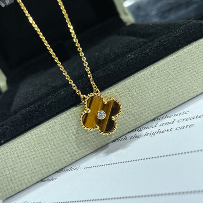 [moco jewelrys]CLOVER 15MM DIAMOND AND YELLOW TIGER'S EYE AGATE necklace