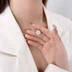 ??Loco?¡¥LUCKY  WHITE MOP  PLUM BLOSSOM NECKLACE