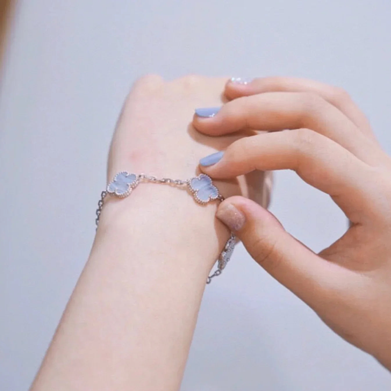 [Moco jewelrys] CLOVER 5 MOTIF PURPLE CHALCEDONY BRACELET COLLECTION