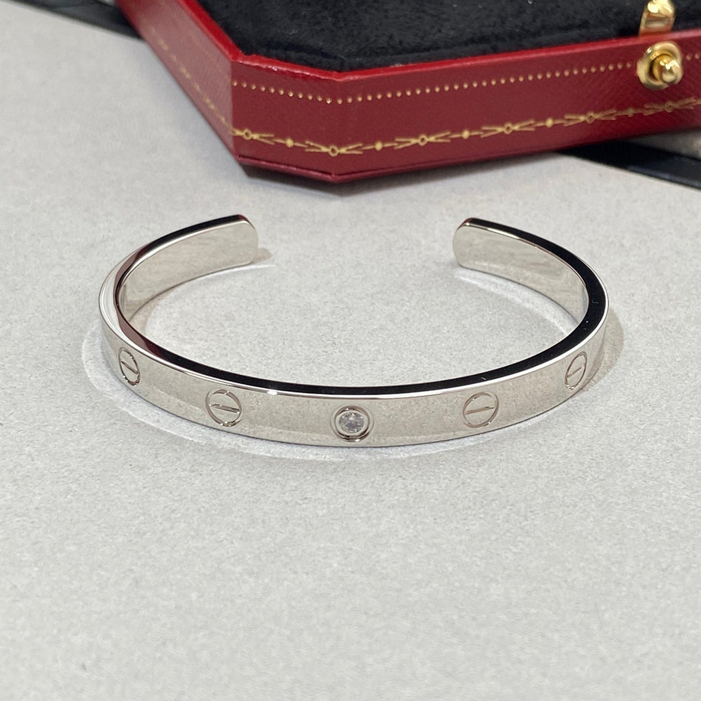 ??Loco?¡¥LOVE BRACELET 6.1MM 1 DIAMOND OPEN CUFF