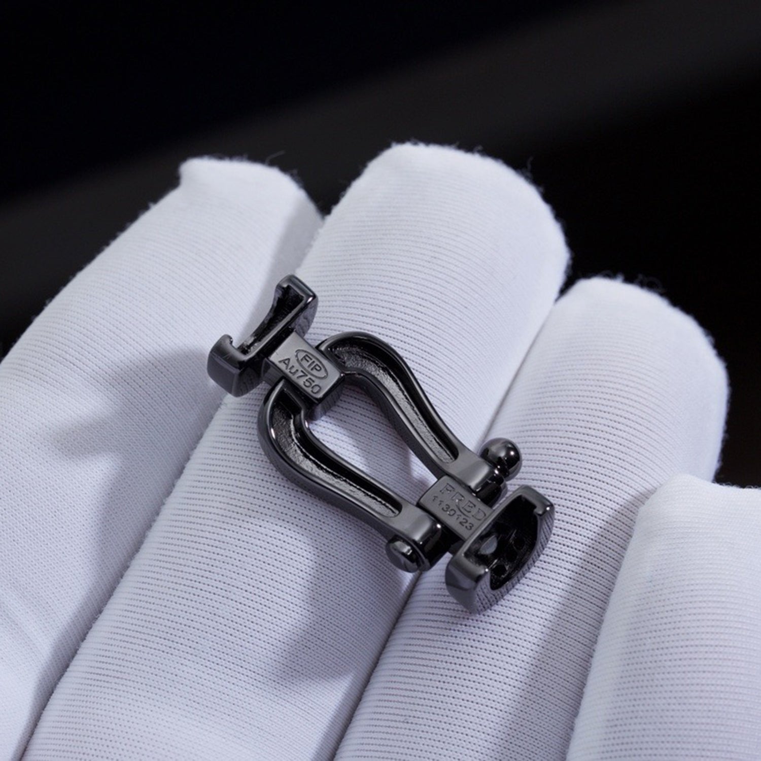 ??Loco?¡¥FORCE LARGE SERIES HORSESHOE BLACK SAMURAI BRACELET