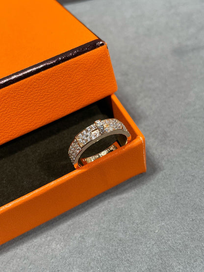 [moco jewelrys]KELLY RING AUS ROSA GOLD MIT DIAMANTEN