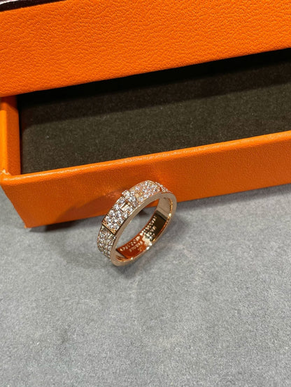 [moco jewelrys]KELLY RING AUS ROSA GOLD MIT DIAMANTEN