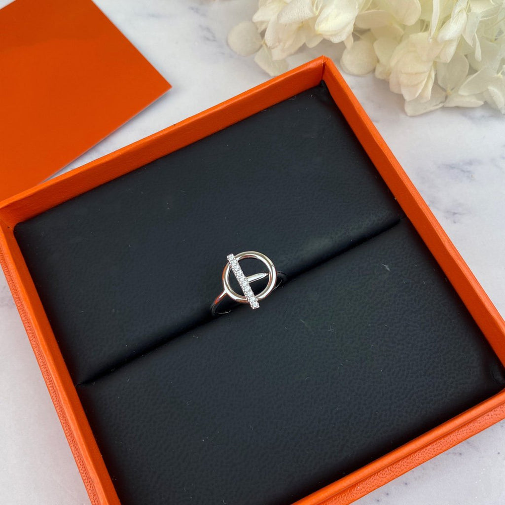 ??Loco?¡¥ECHAPPEE RING DIAMOND
