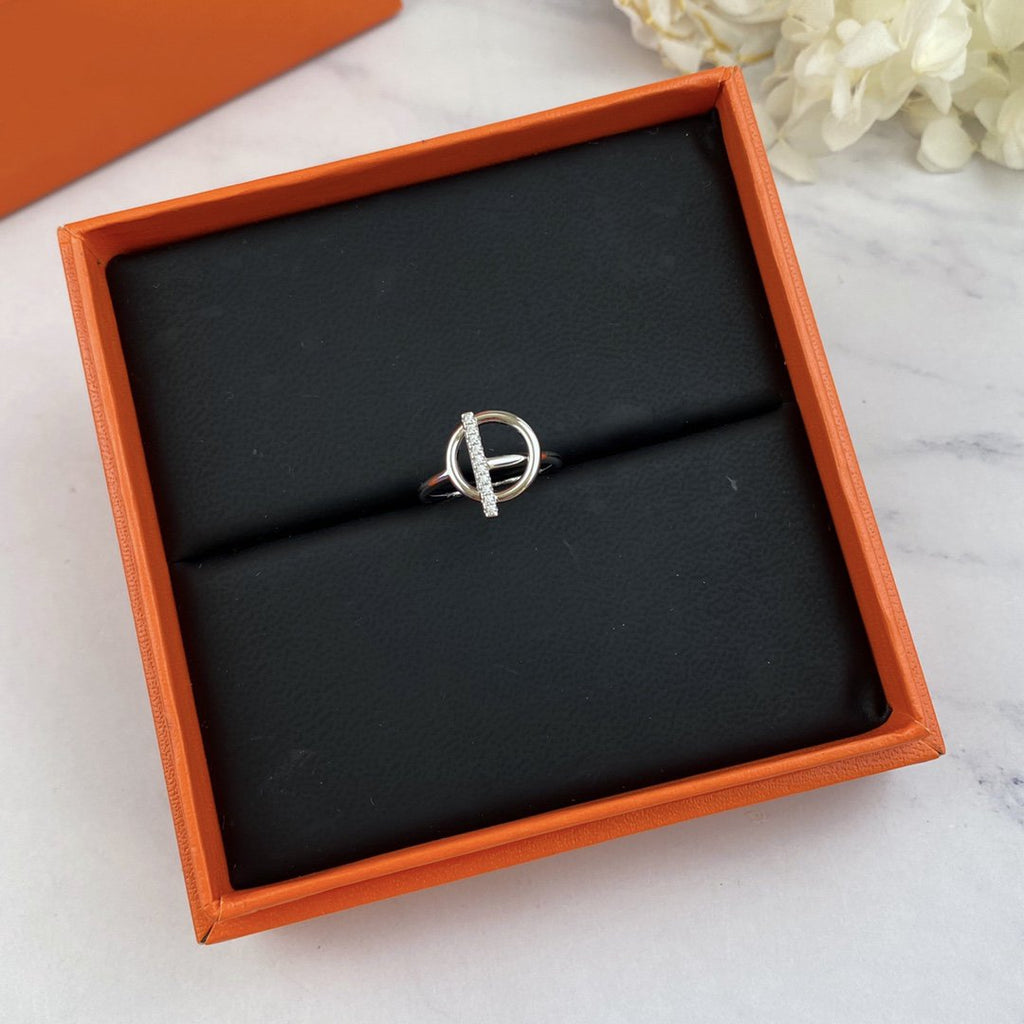 ??Loco?¡¥ECHAPPEE RING DIAMOND