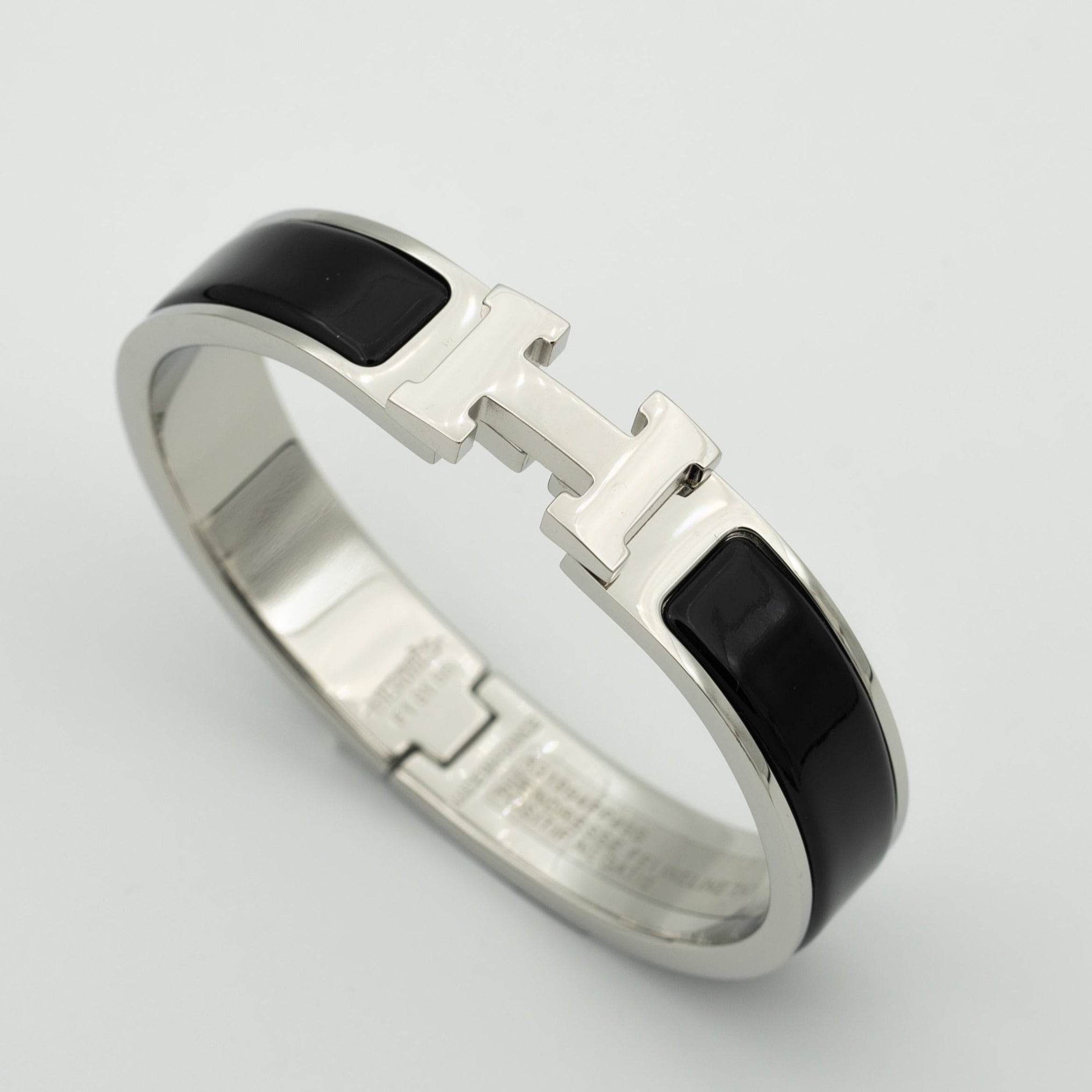 ??Loco?¡¥H BLACK BRACELET