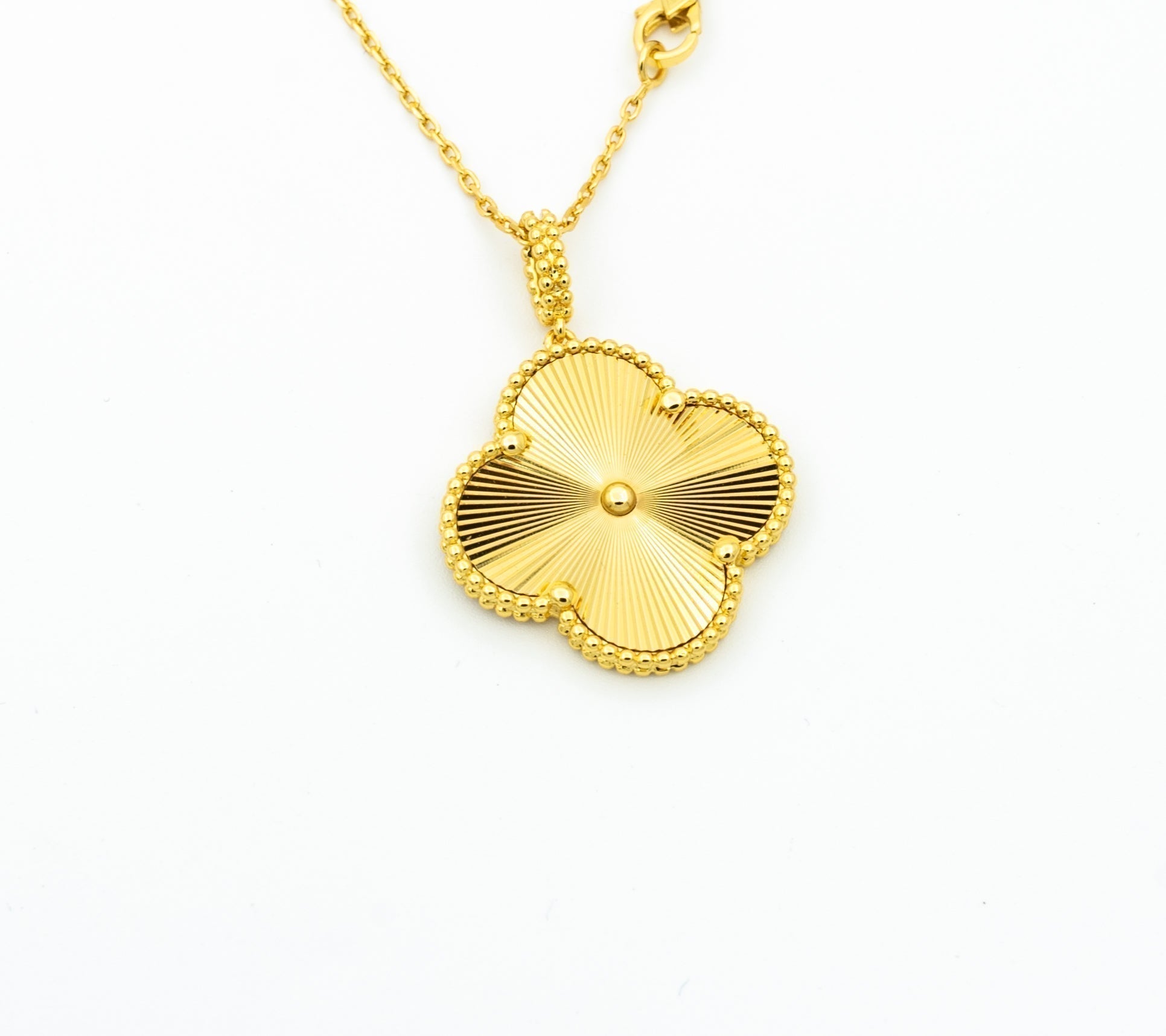 ??Loco?¡¥CLOVER 25MM PEDANT NECKLACE GOLD