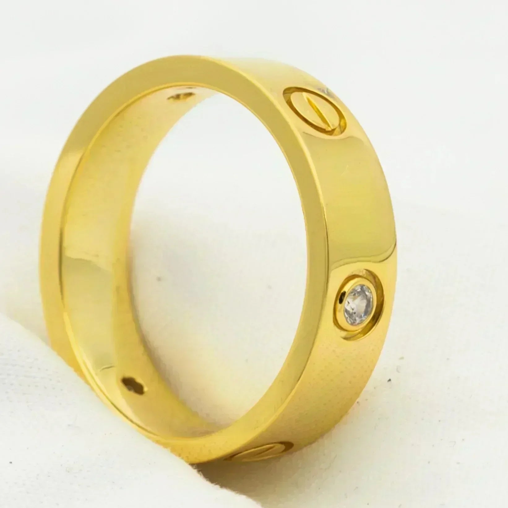 ??Loco?¡¥LOVE RING 5.5MM 3 DIAMONDS GOLD