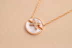 ??Loco?¡¥JEUX DE PINK GOLD DIAMOND NECKLACE
