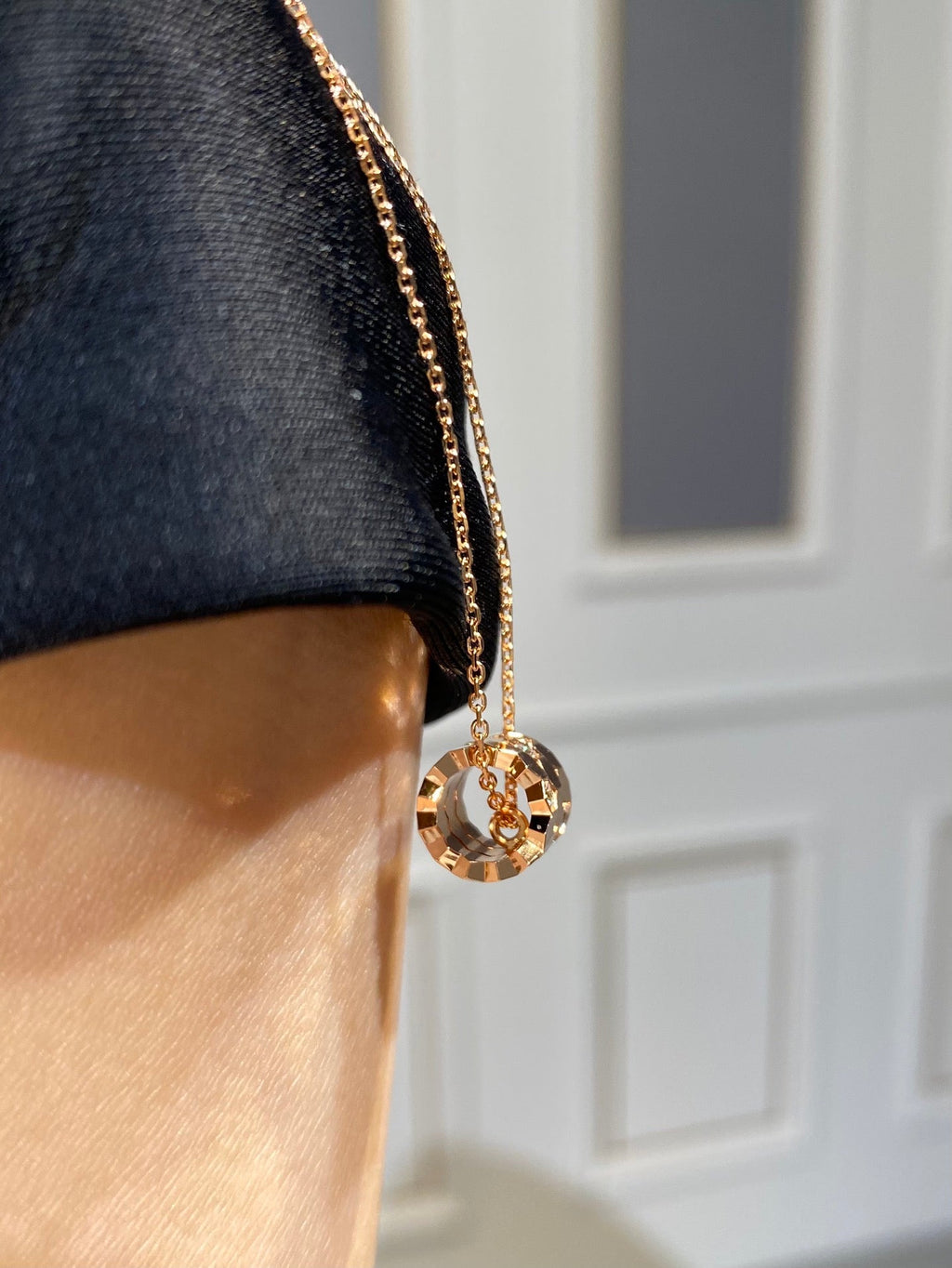 ??Loco?¡¥BEE LOVE DIAMOND NECKLACE