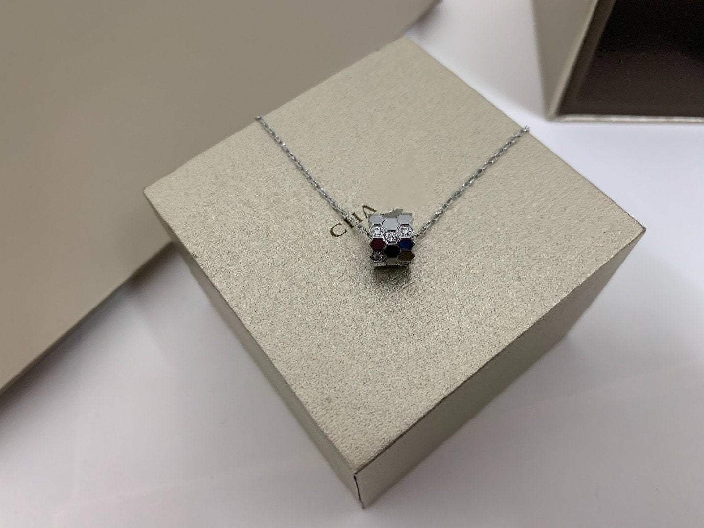 [moco jewellerys]ビーラブダイヤモンドネックレス