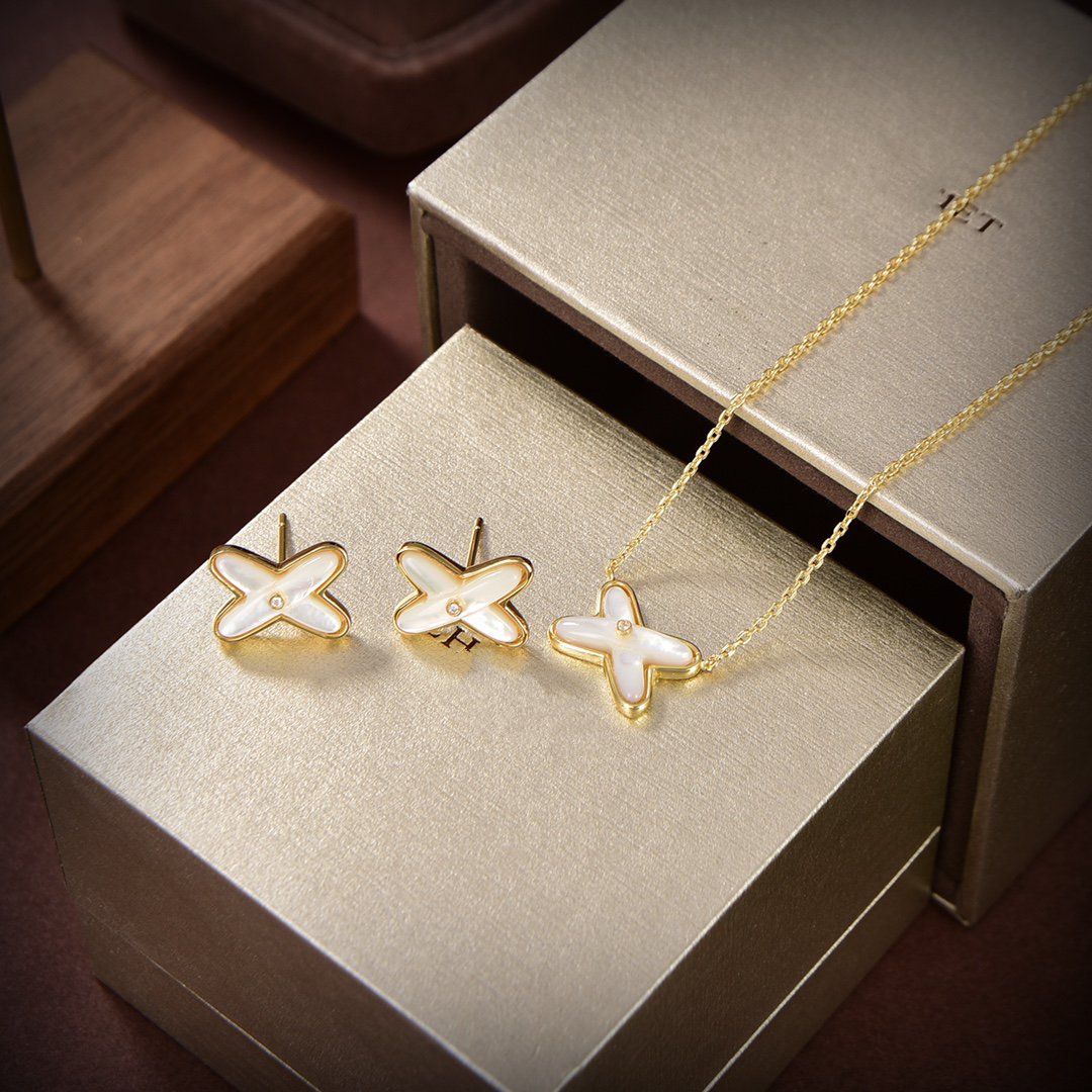 [moco jewellerys]JEUX DE WHITE MOP ゴールド ダイヤモンド イヤリング