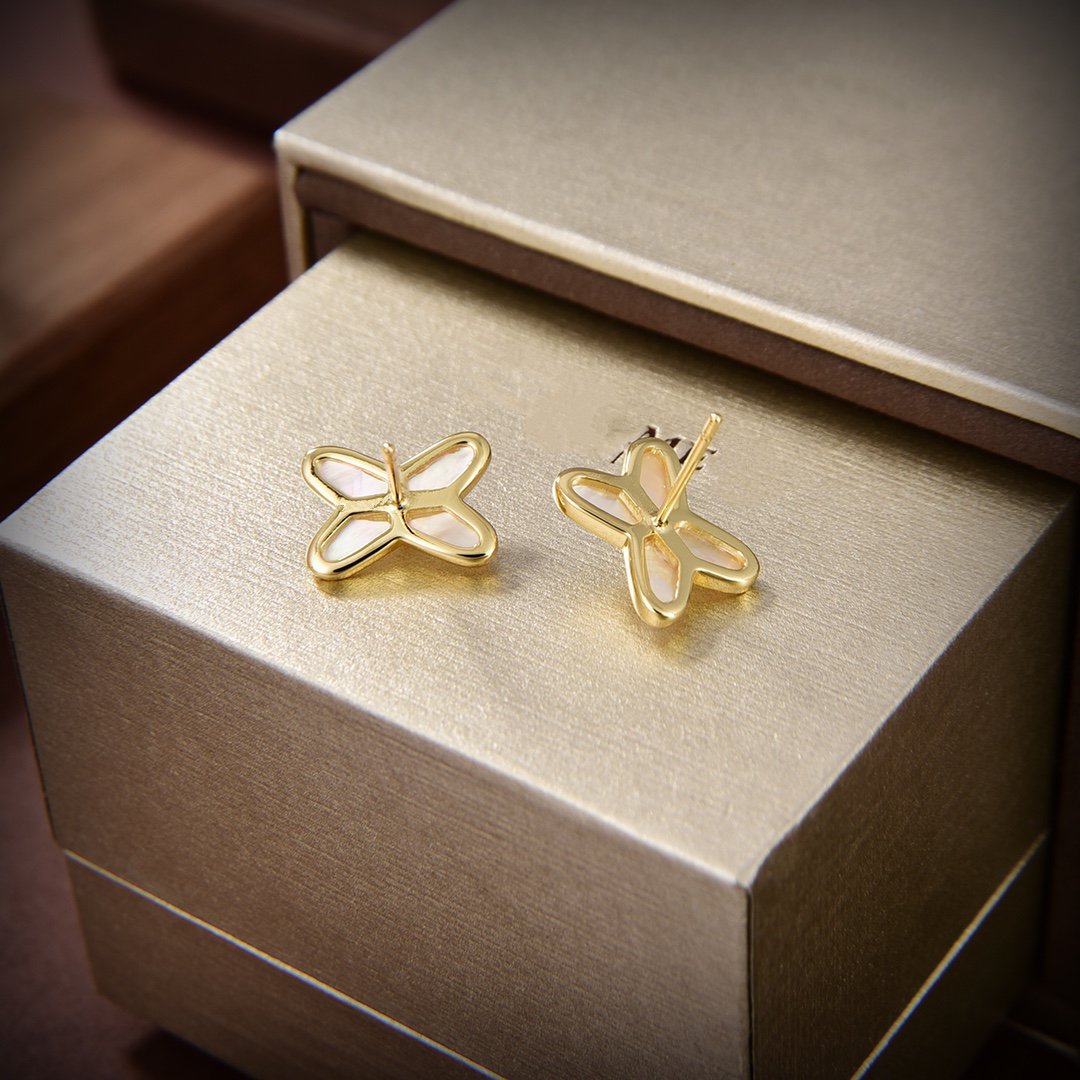 ??Loco?¡¥JEUX DE WHITE MOP GOLD DIAMOND EARRINGS