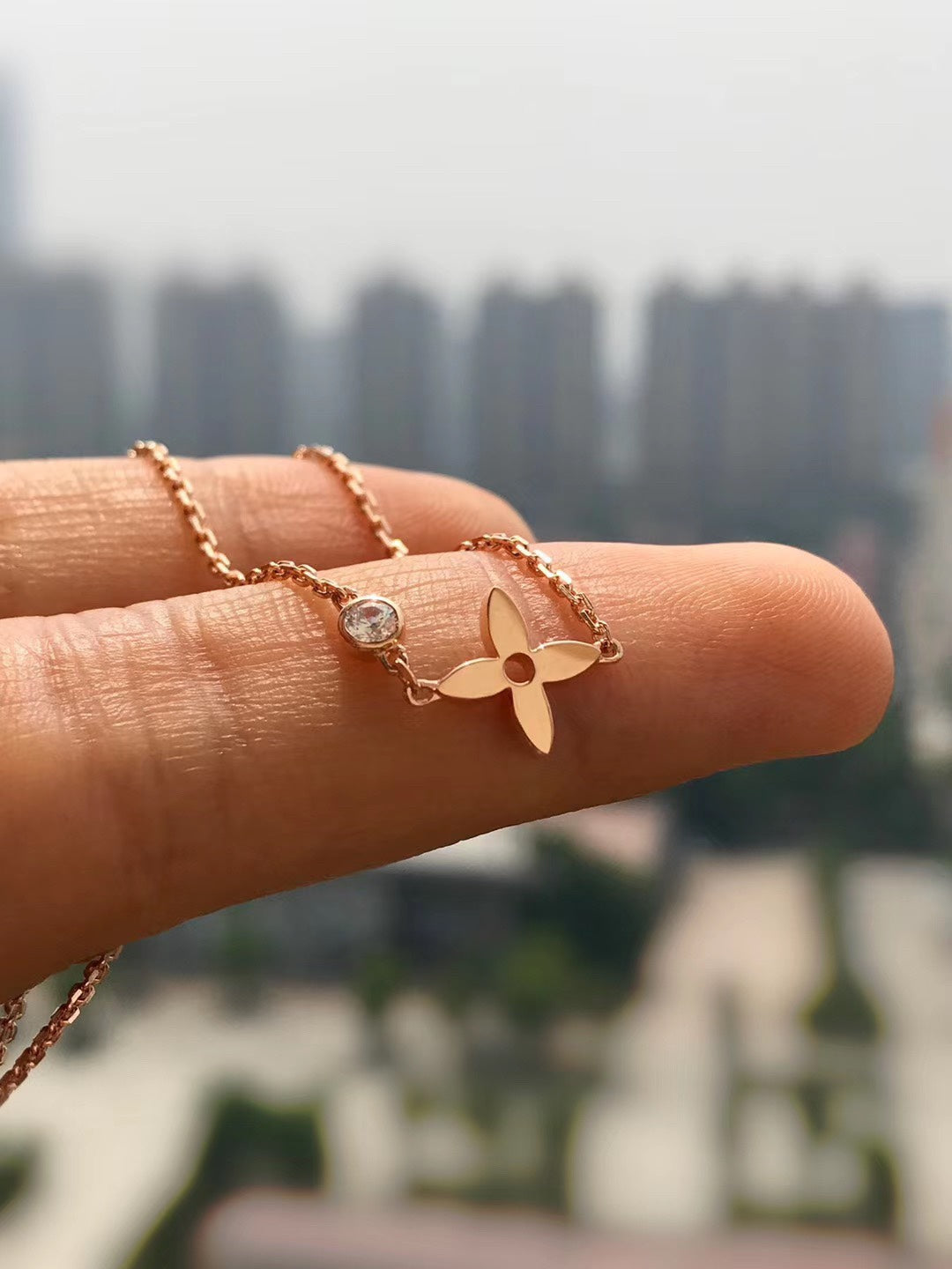 ??Loco?¡¥BLOSSOM PENDANT PINK GOLD AND DIAMOND