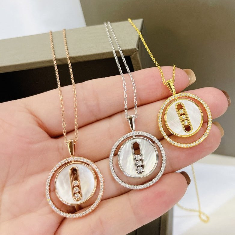 [moco jewelrys]LUCKY MOVE MM NACRE BLANCHE DIAMOND NECKLACE