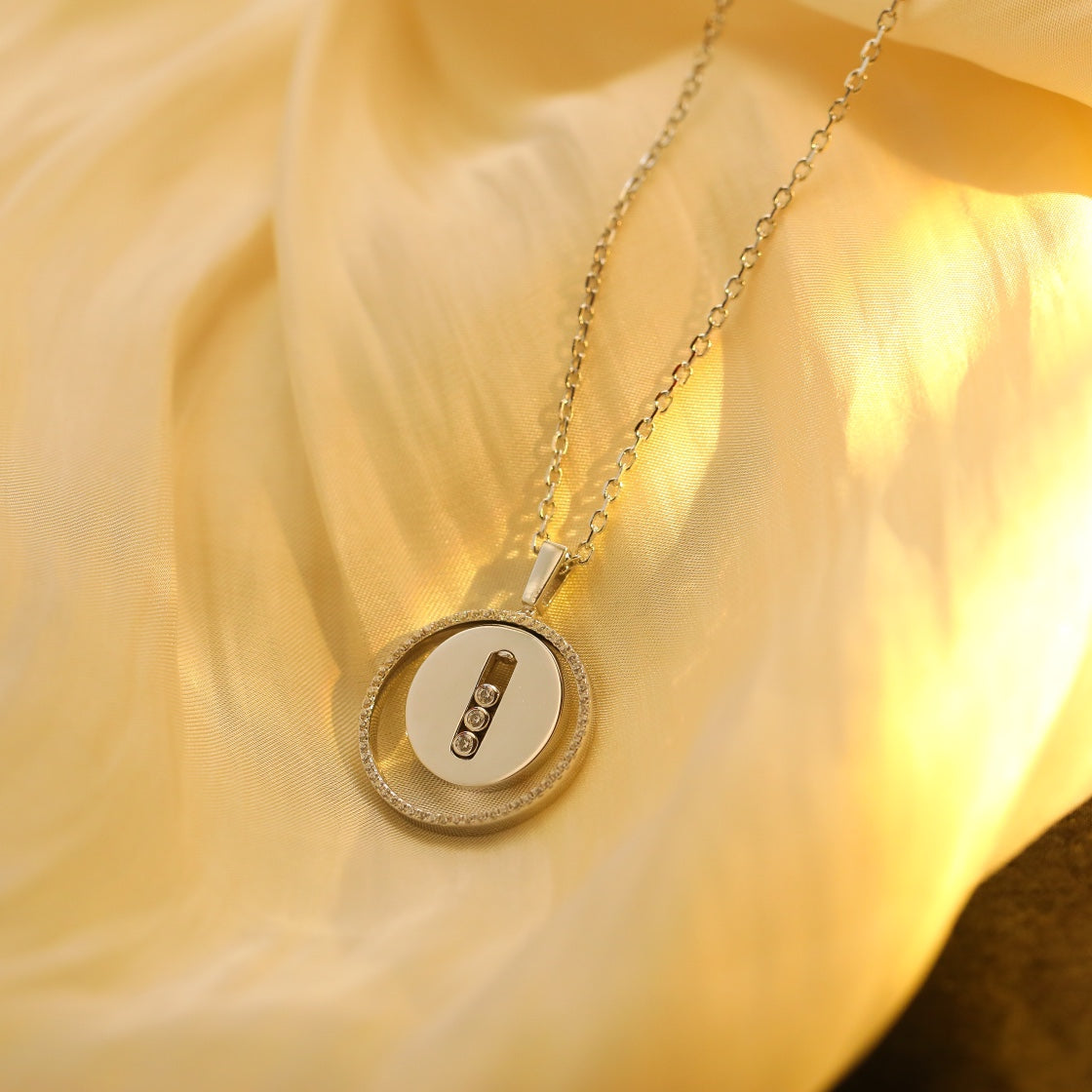 [moco jewelrys]LUCKY MOVE MM SILVER DIAMOND NECKLACE