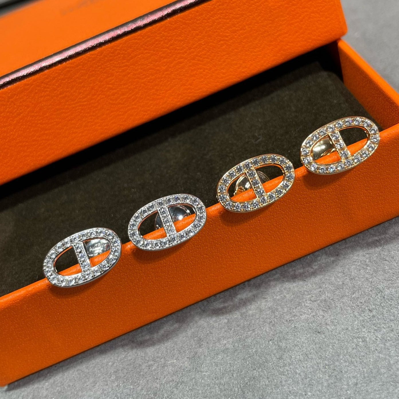 [moco jewelrys]HM FULL DIAMOND PIG NOSE STUD EARRINGS