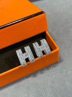 ??Loco?¡¥H STUD EARRINGS WITH SILVER DIAMONDS