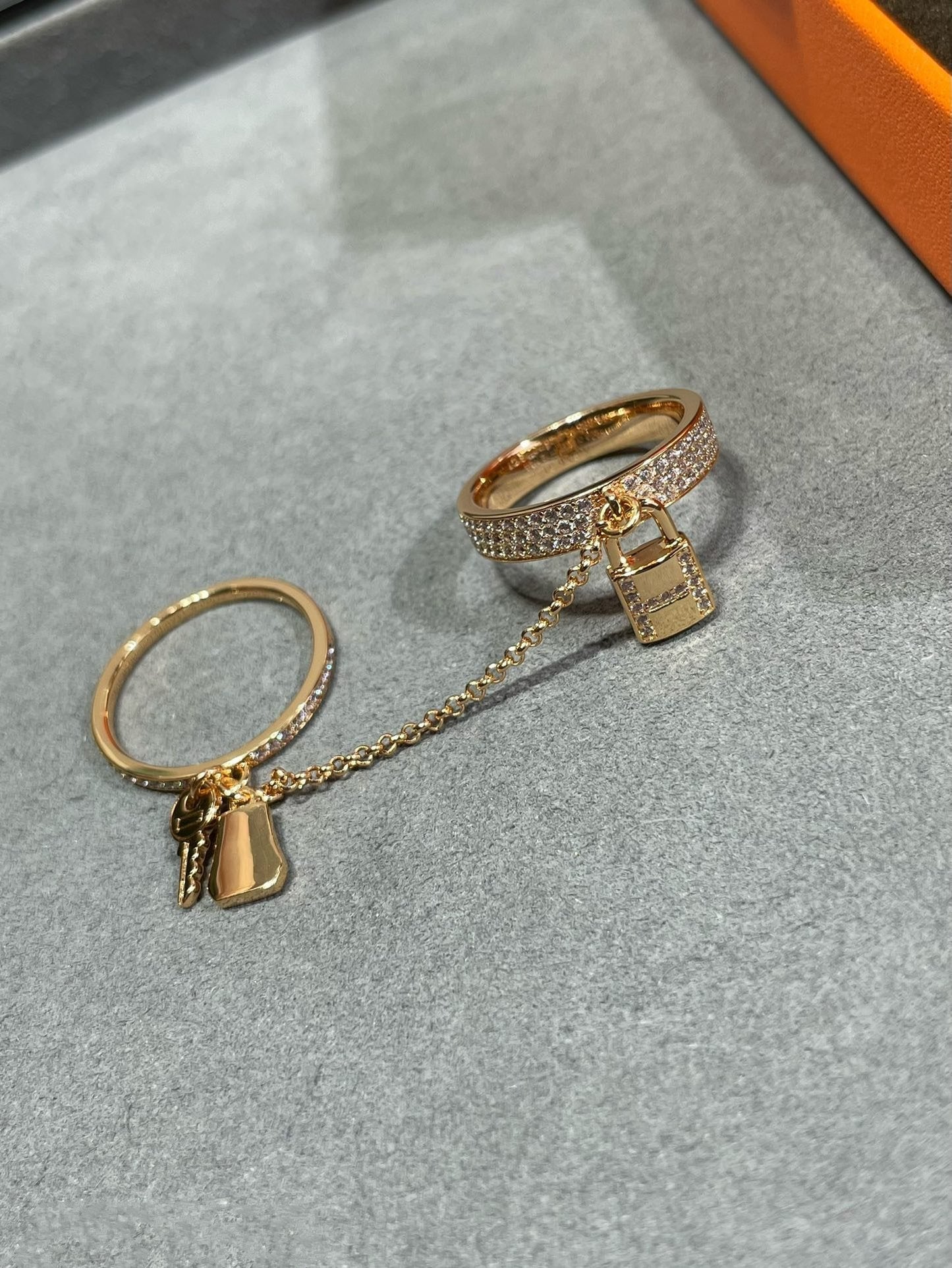 [moco jewelrys]HM KELLY CLOCHETTE DOPPELRING MIT DIAMANTEN