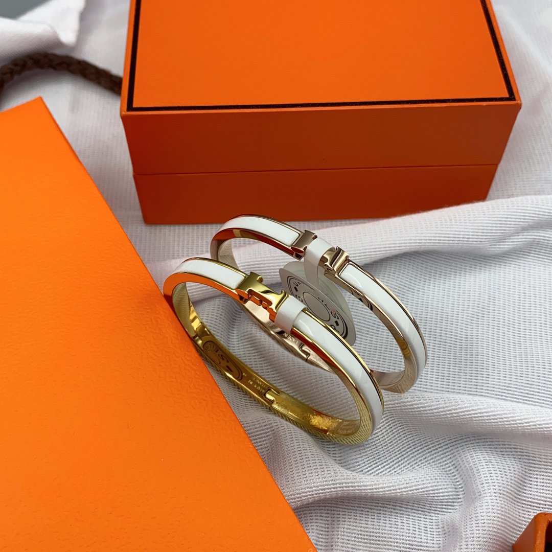 ??Loco?¡¥CLASSIC HM CLIC WHITE 8MM ENAMEL BRACELET