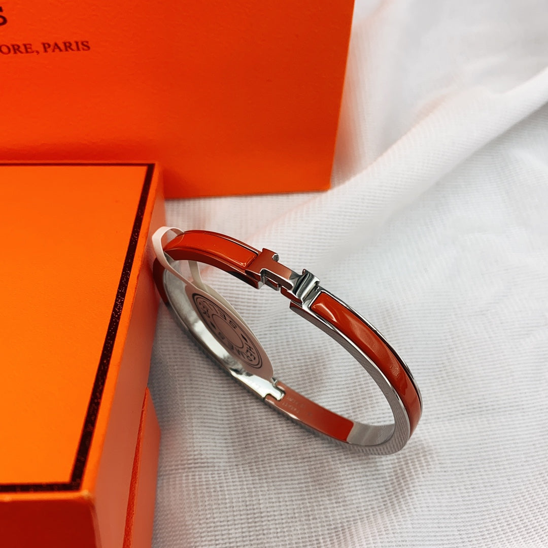 ??Loco?¡¥CLASSIC HM CLIC RED 8MM ENAMEL BRACELET