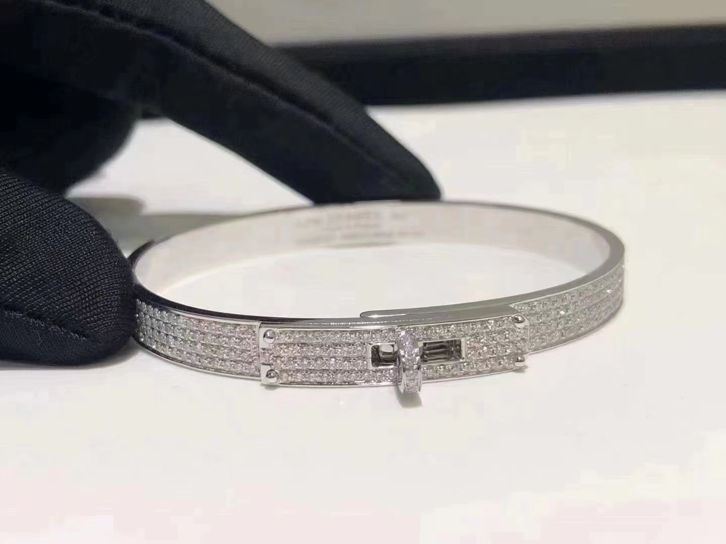 [moco jewelrys]HM KELLY ARMBAND AUS SILBER UND VOLLSTÄNDIG MIT DIAMANTEN BEFESTIGUNG