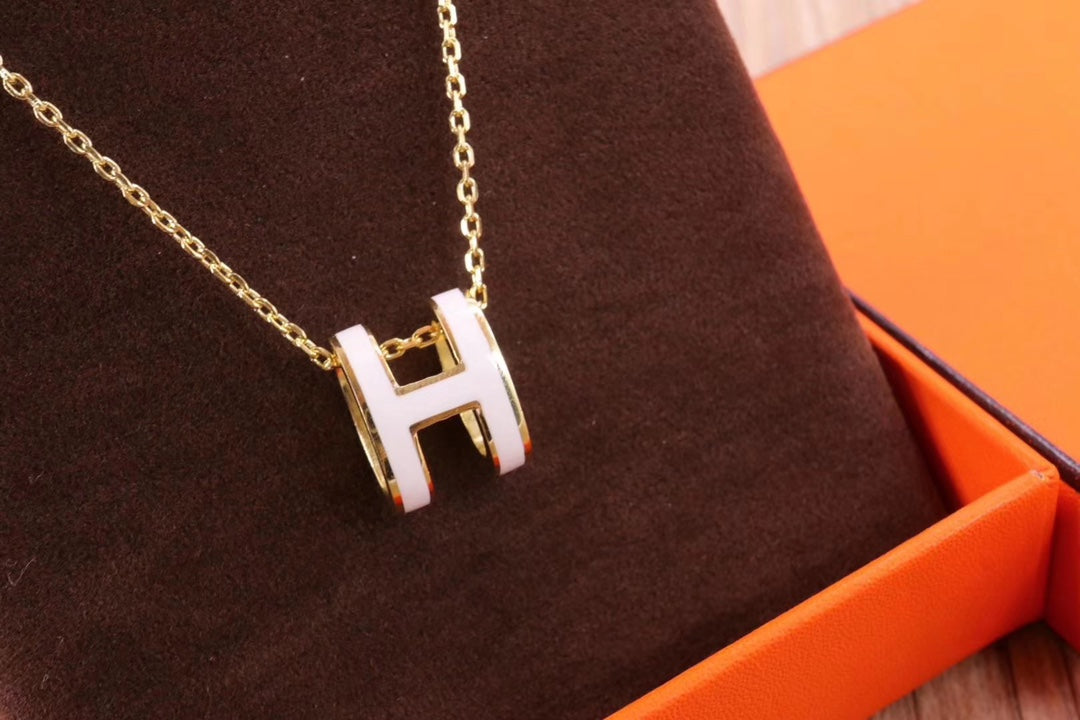 ??Loco?¡¥HM CLIC YELLOW ENAMEL GOLD NECKLACE