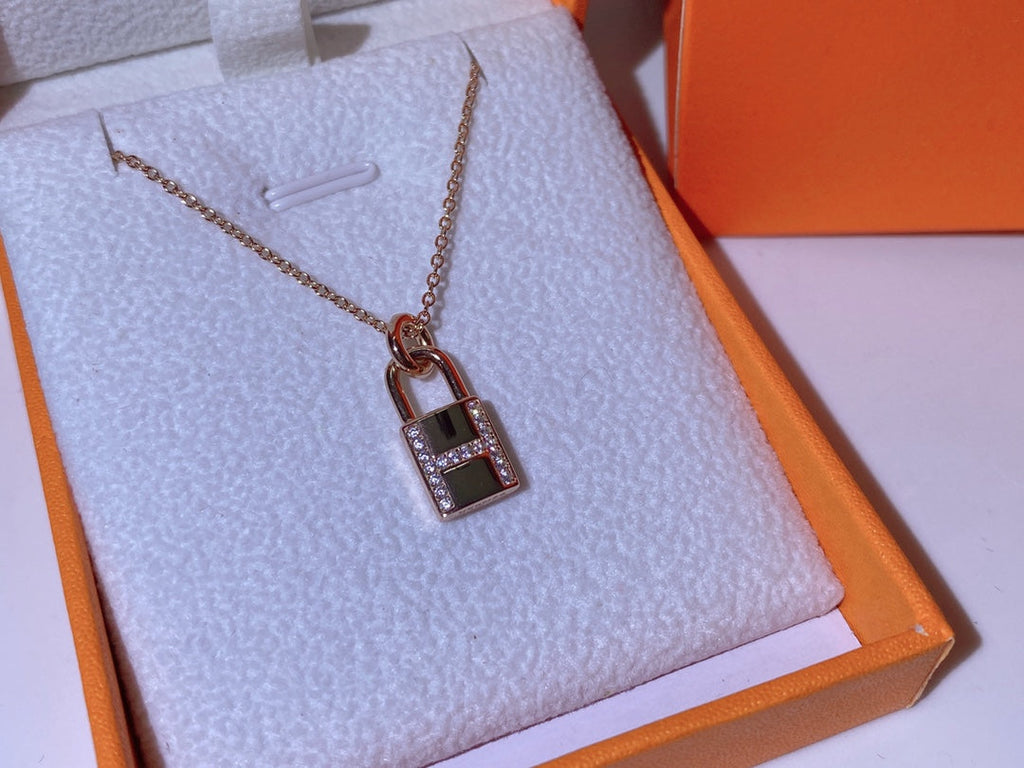 ??Loco?¡¥HM ADVANCED NICHE LOCK HEAD NECKLACE DIAMONDS