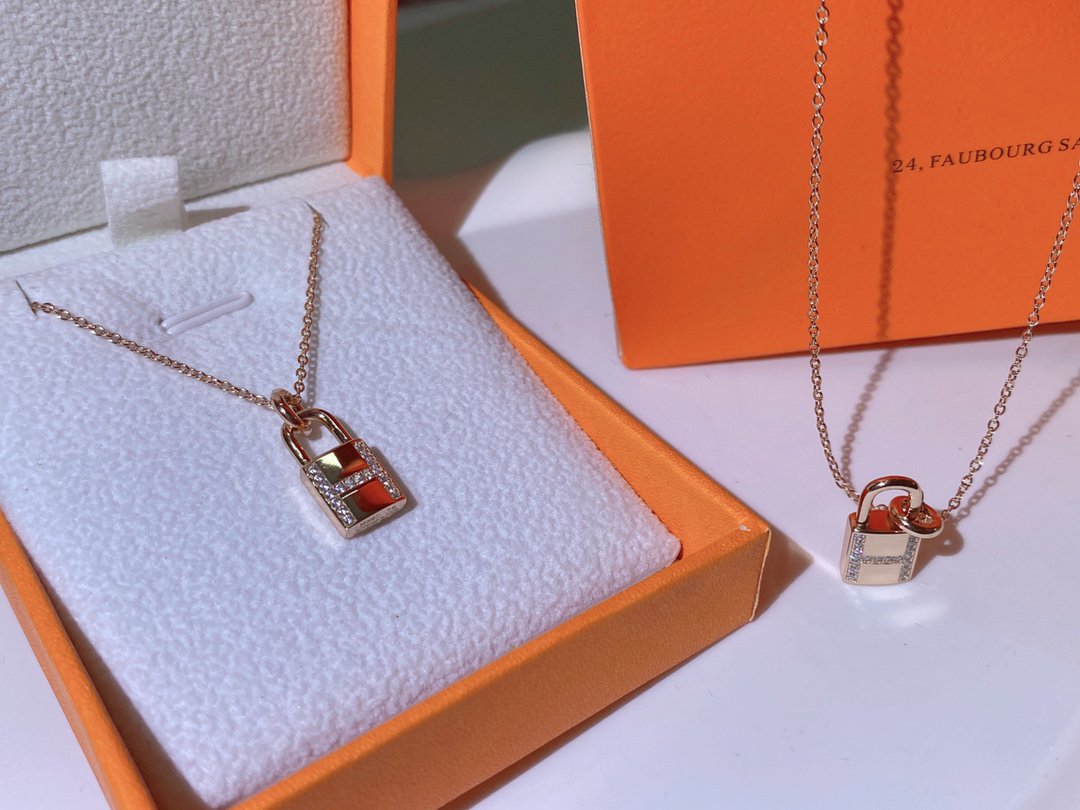 ??Loco?¡¥HM ADVANCED NICHE LOCK HEAD NECKLACE DIAMONDS