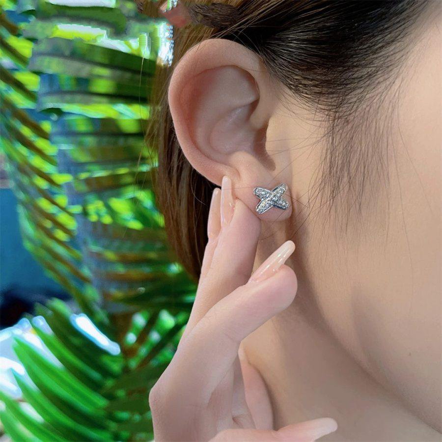 ??Loco?¡¥JEUX DE SILVER DIAMOND EARRINGS