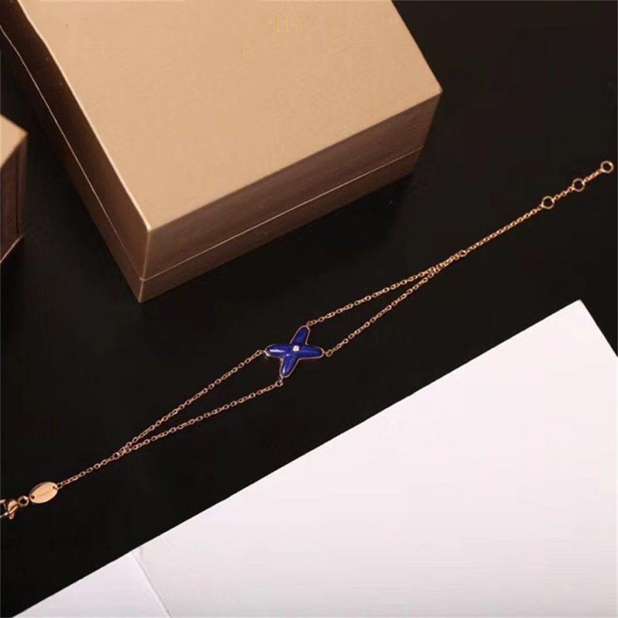 ??Loco?¡¥Hollow Design Four-Leaf Clover Flower Shape Ring