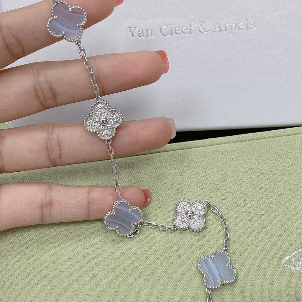 [Loco]New  CLOVER 5 MOTIF PURPLE CHALCEDONY BRACELET COLLECTION