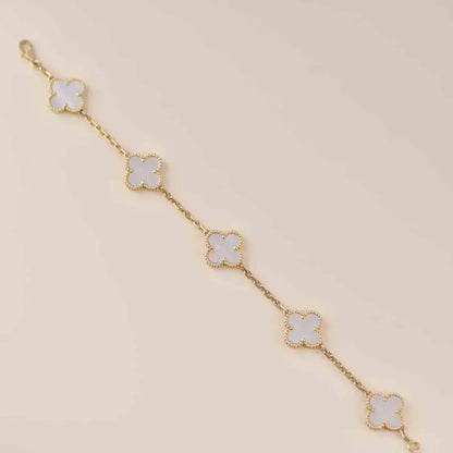 [Moco jewelrys]CLOVER WHITE PEARL MOP 5 MOTIF BRACELET COLLECTION