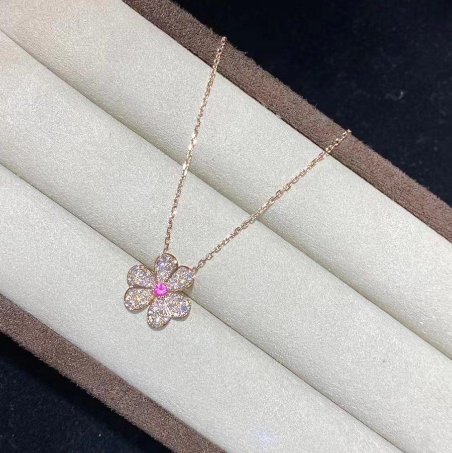 ??Loco?¡¥FRIVOLE ROSE GOLD FLOWER DIAMOND NECKLACE