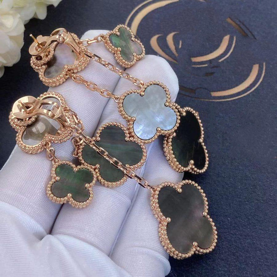 [moco jewelrys] Kleeblatt-Ohrringe, dunkles Perlmutt, 4 Motive, Roségold
