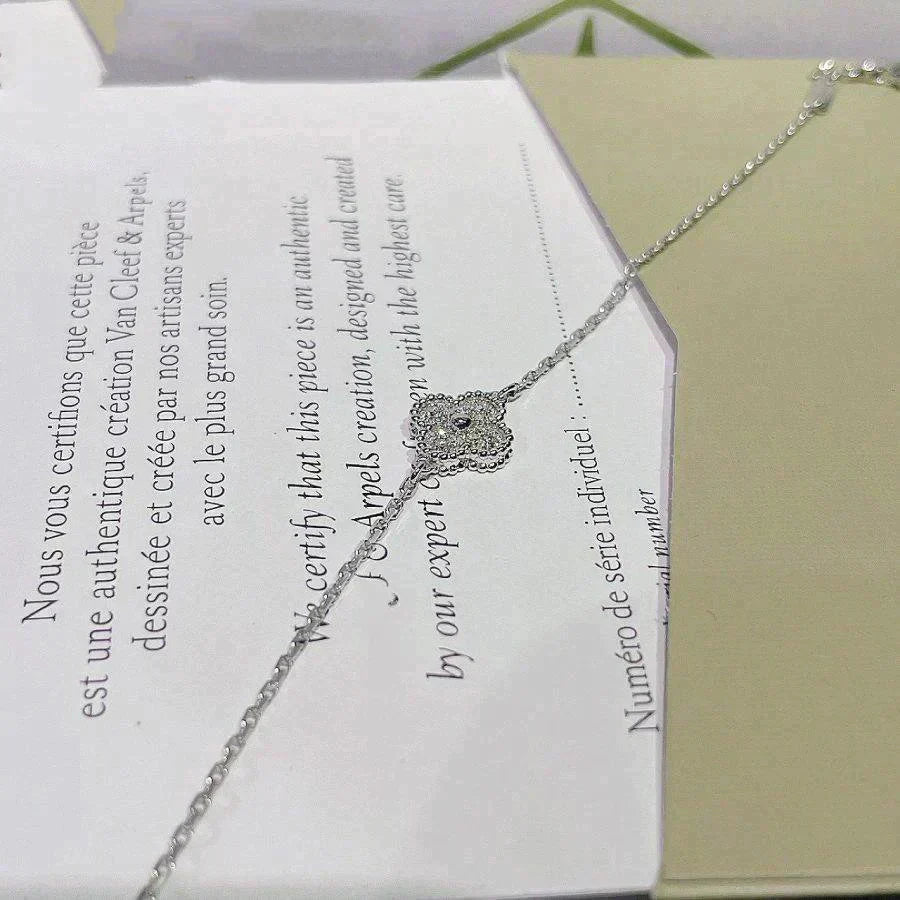 ??Loco?¡¥CLOVER  SINGLE FLOWER BRACELET SILVER