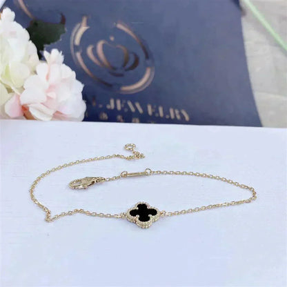 [moco jewelrys]CLOVER ONYX EINZELNE BLUMENARMBAND