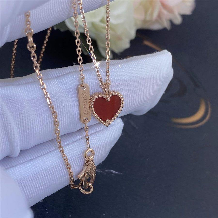 ??Loco?¡¥SWEET CLOVER CARNELIAN HEART NECKLACE