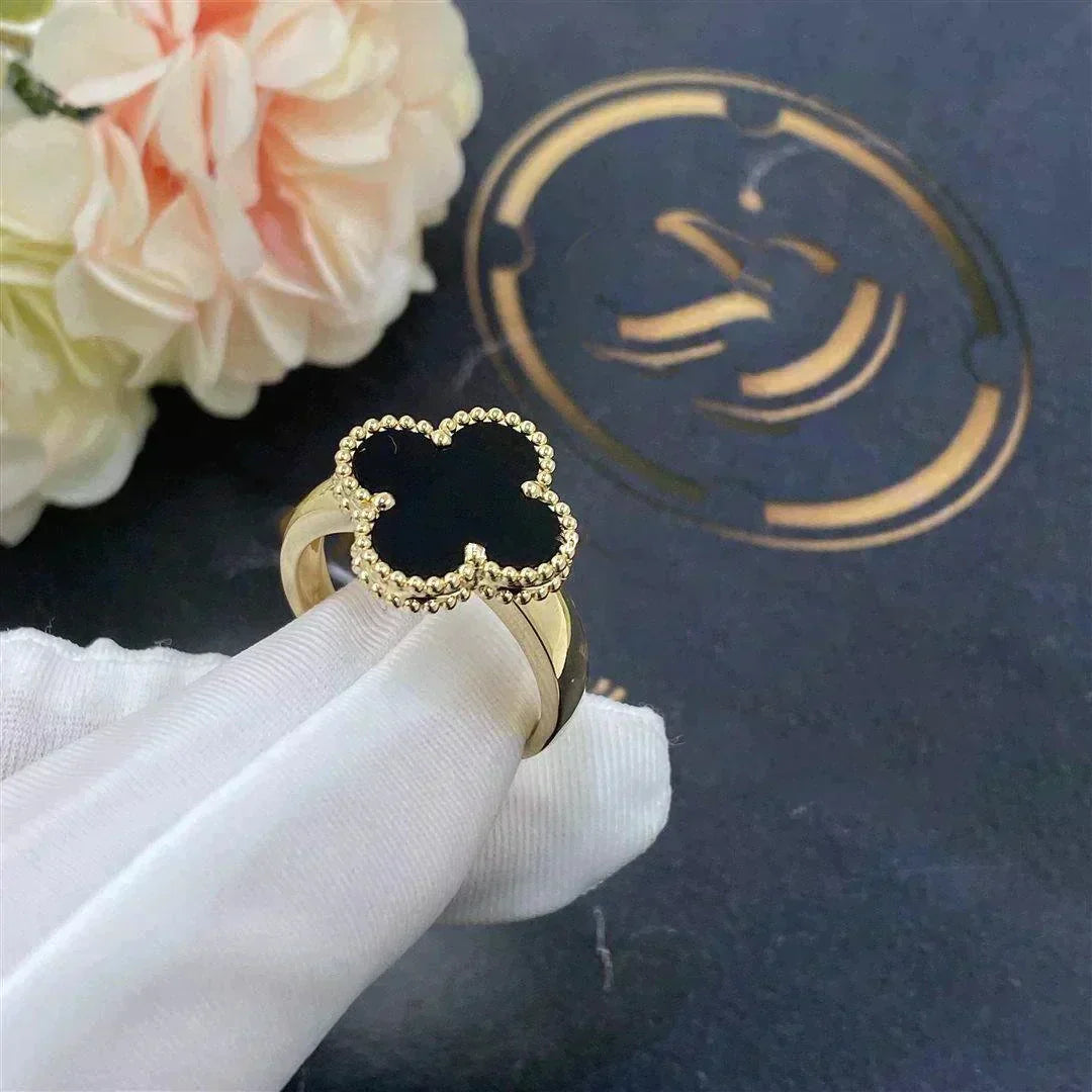 ??Loco?¡¥CLOVER ONYX RING