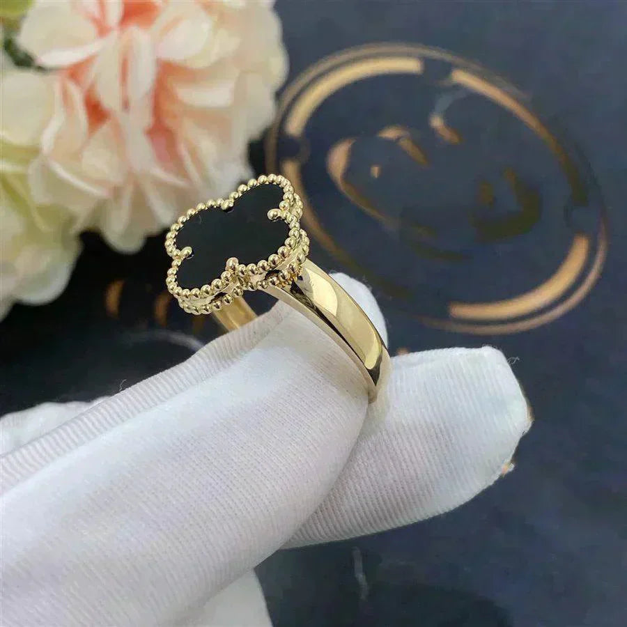 ??Loco?¡¥CLOVER ONYX RING
