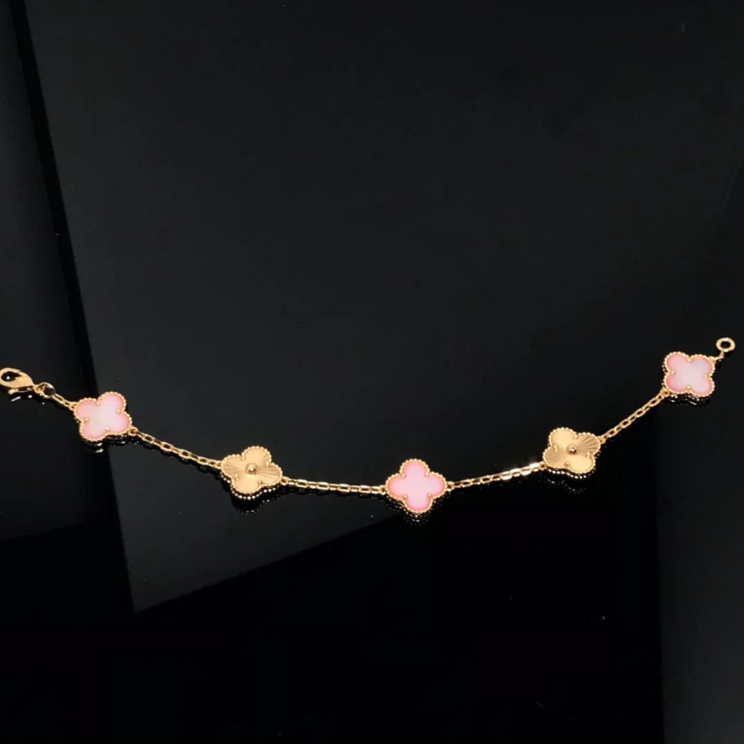 [Moco jewelrys] CLOVER 5 MOTIFS  PINK MOP BRACELET COLLECTION