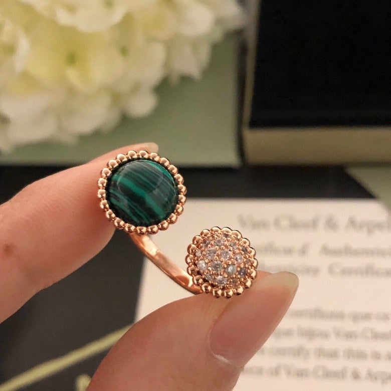 ??Loco?¡¥PERLEE COULEURS DIAMOND ROSE GOLD BETWEEN THE FINGER RING