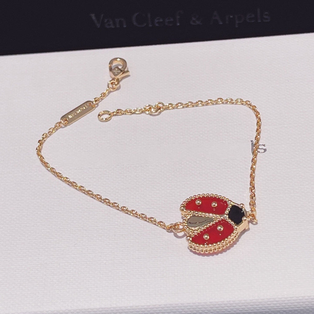 ??Loco?¡¥LUCKY SPRING 1 MOTIF PINK GOLD BRACELET