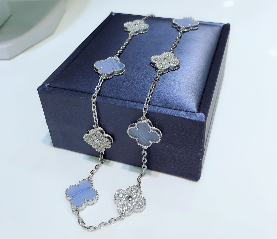 ??Loco?¡¥CLOVER 10 MOTIFS CHALCEDONY DIAMONDS SILVER NECKLACE