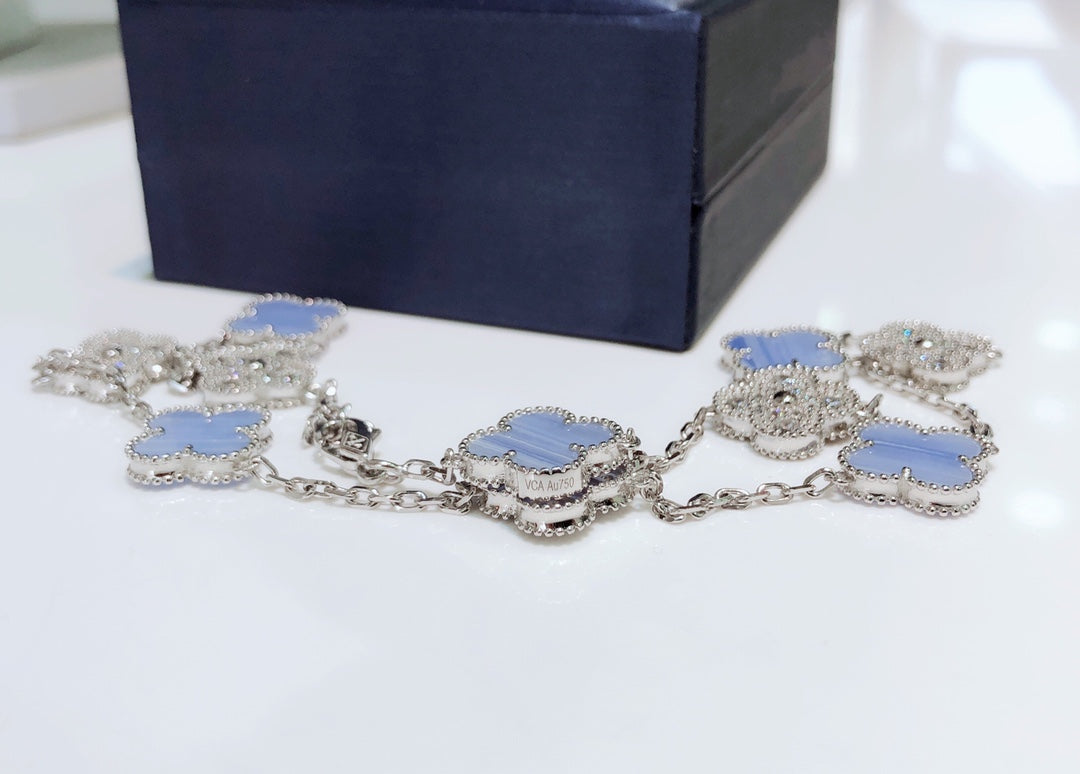??Loco?¡¥CLOVER 10 MOTIFS CHALCEDONY DIAMONDS SILVER NECKLACE